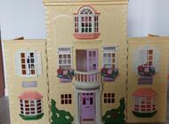 Grajewo ogłoszenia: Duży, składany domek dla lalek.
Wiele akcesoriów, lalek do... - zdjęcie