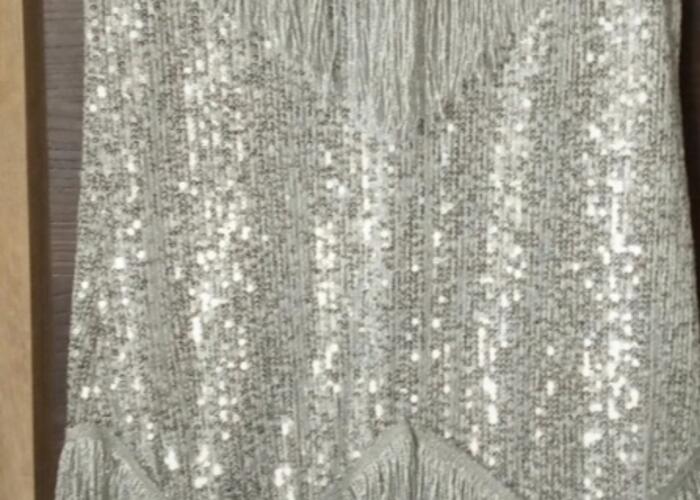 Grajewo ogłoszenia: Sprzedam piękną sukienkę rozmiar S . Sukienka srebrna,...