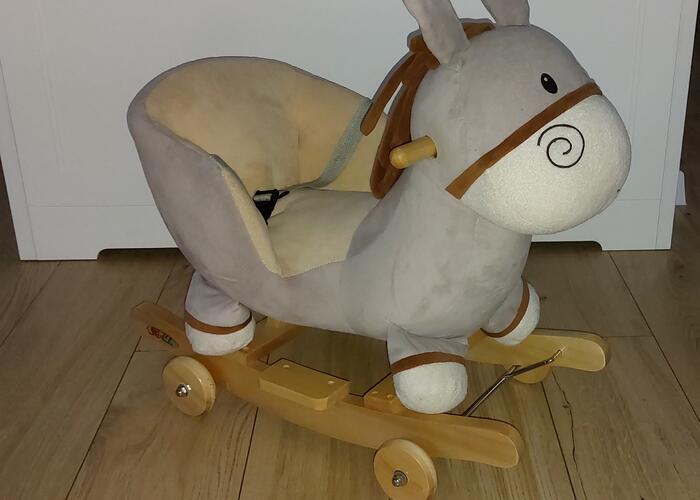 Grajewo ogłoszenia: Jeździk / bujak konik dla dziecka
Sprzedam uroczy jeździk w...